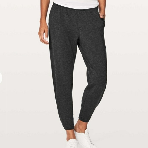 Lululemon Twisted and Tucked Pant - Picture 2 of 10